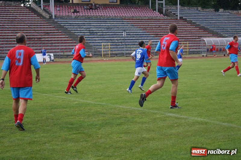 Zdjęcie w galerii na portalu naszraciborz.pl: Zamiast Słowaczek panowie z Podokręgu wiadomości z regionu