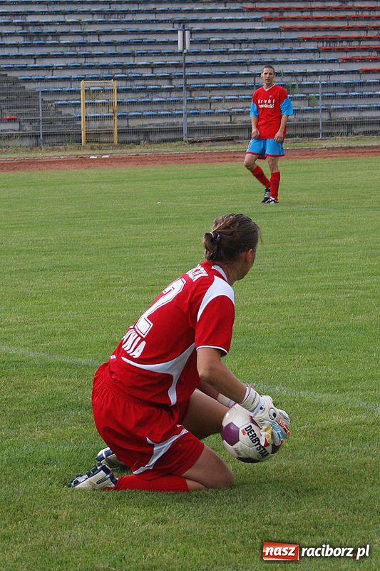 Zdjęcie w galerii na portalu naszraciborz.pl: Zamiast Słowaczek panowie z Podokręgu wiadomości z regionu