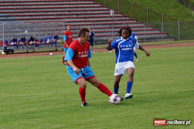 Zdjęcie w galerii na portalu naszraciborz.pl: Zamiast Słowaczek panowie z Podokręgu wiadomości z regionu