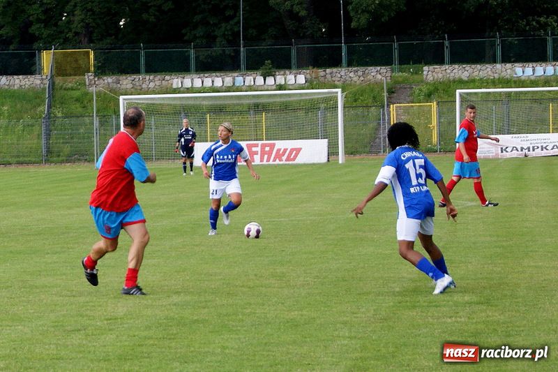 Zdjęcie w galerii na portalu naszraciborz.pl: Zamiast Słowaczek panowie z Podokręgu wiadomości z regionu