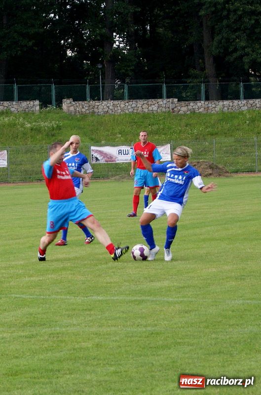 Zdjęcie w galerii na portalu naszraciborz.pl: Zamiast Słowaczek panowie z Podokręgu wiadomości z regionu