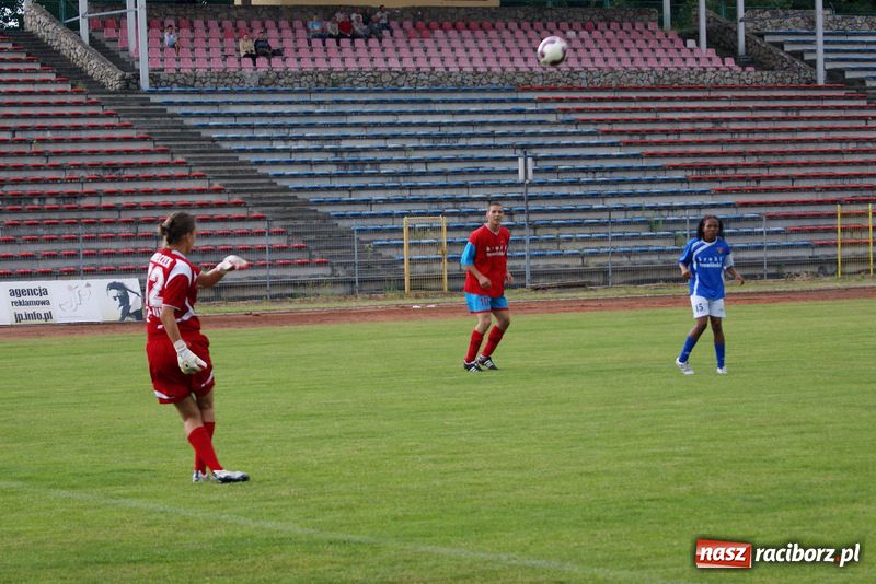 Zdjęcie w galerii na portalu naszraciborz.pl: Zamiast Słowaczek panowie z Podokręgu wiadomości z regionu