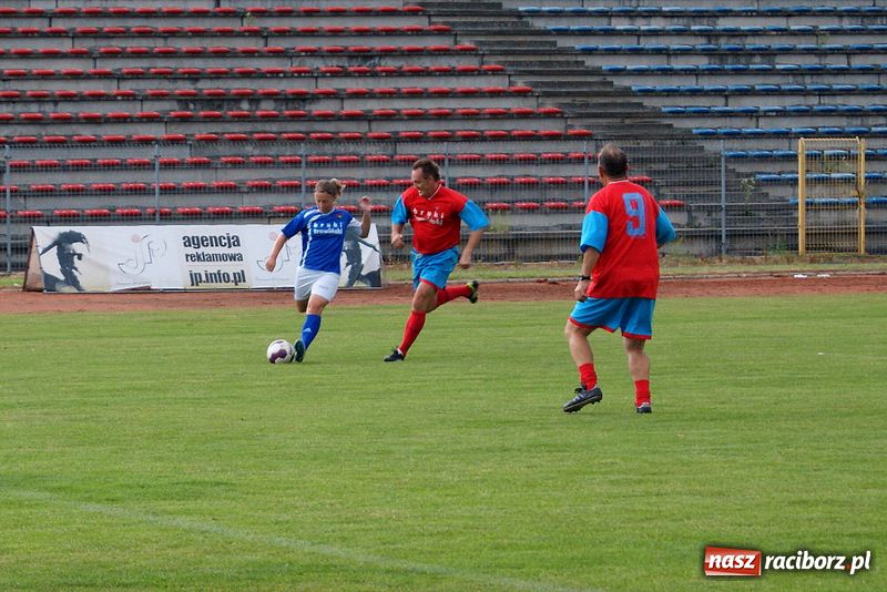 Zdjęcie w galerii na portalu naszraciborz.pl: Zamiast Słowaczek panowie z Podokręgu wiadomości z regionu