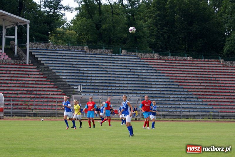 Zdjęcie w galerii na portalu naszraciborz.pl: Zamiast Słowaczek panowie z Podokręgu wiadomości z regionu