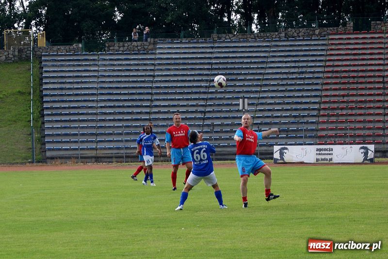 Zdjęcie w galerii na portalu naszraciborz.pl: Zamiast Słowaczek panowie z Podokręgu wiadomości z regionu