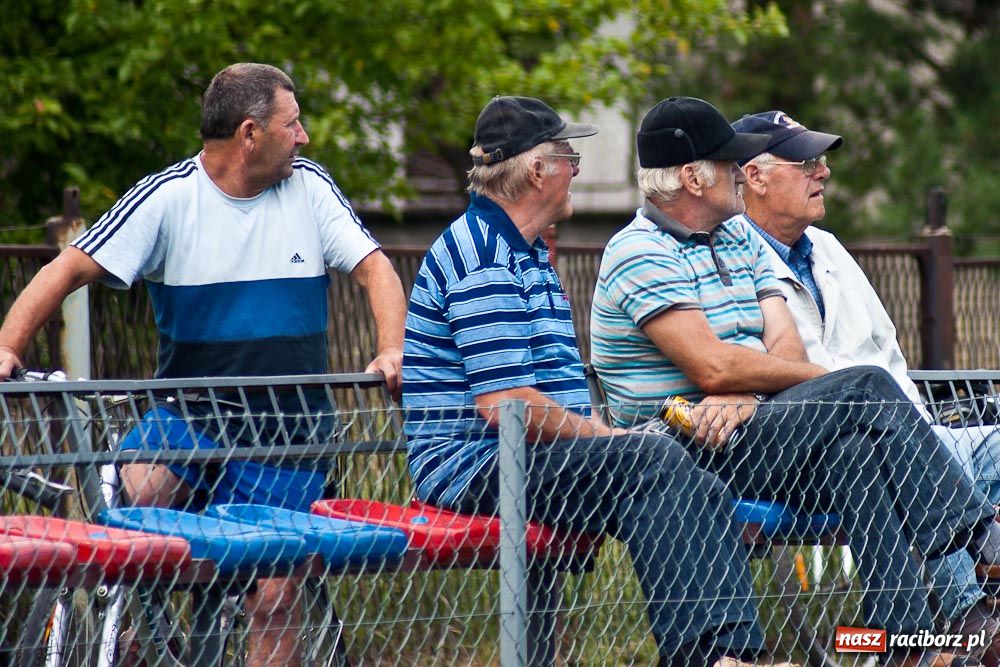 Zdjęcie w galerii na portalu naszraciborz.pl: Krzyżanowice zremisowały w III-ligowcem wiadomości z regionu