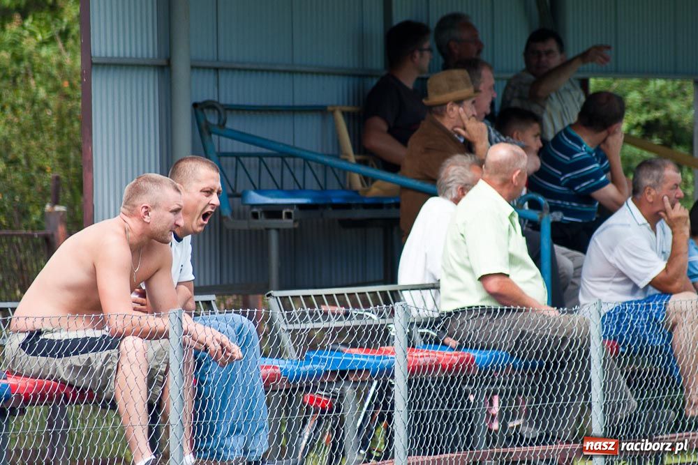 Zdjęcie w galerii na portalu naszraciborz.pl: Krzyżanowice zremisowały w III-ligowcem wiadomości z regionu