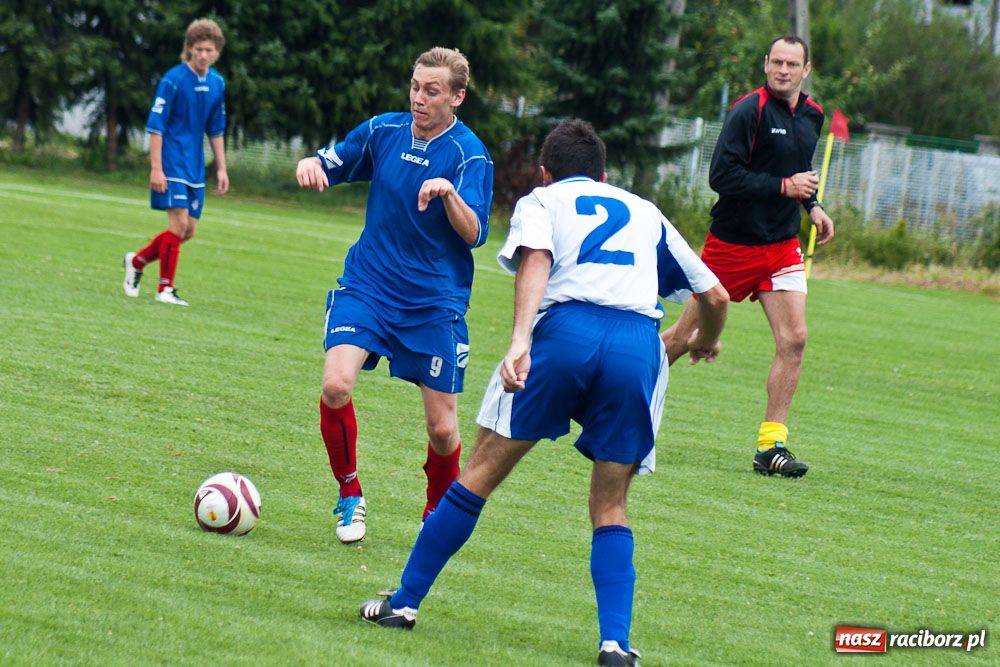 Zdjęcie w galerii na portalu naszraciborz.pl: Krzyżanowice zremisowały w III-ligowcem wiadomości z regionu