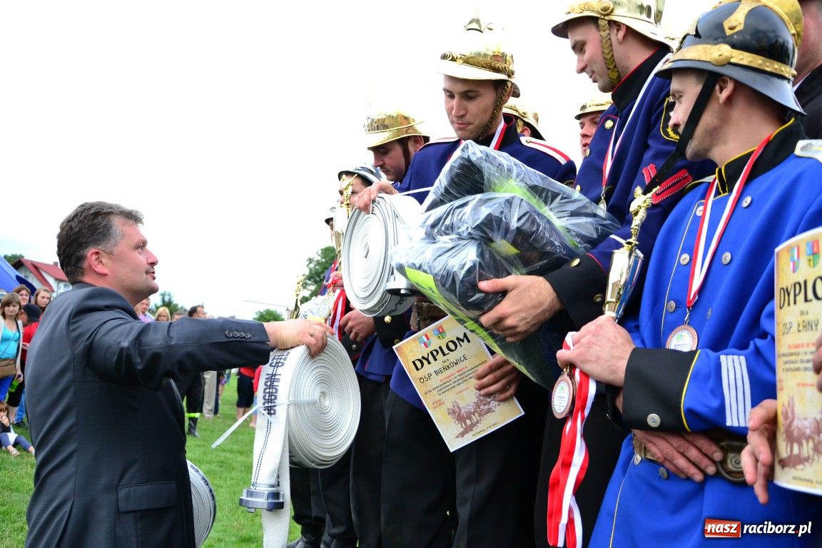 Zdjęcie w galerii na portalu naszraciborz.pl: OSP Bieńkowice z Pucharem Starosty wiadomości z regionu