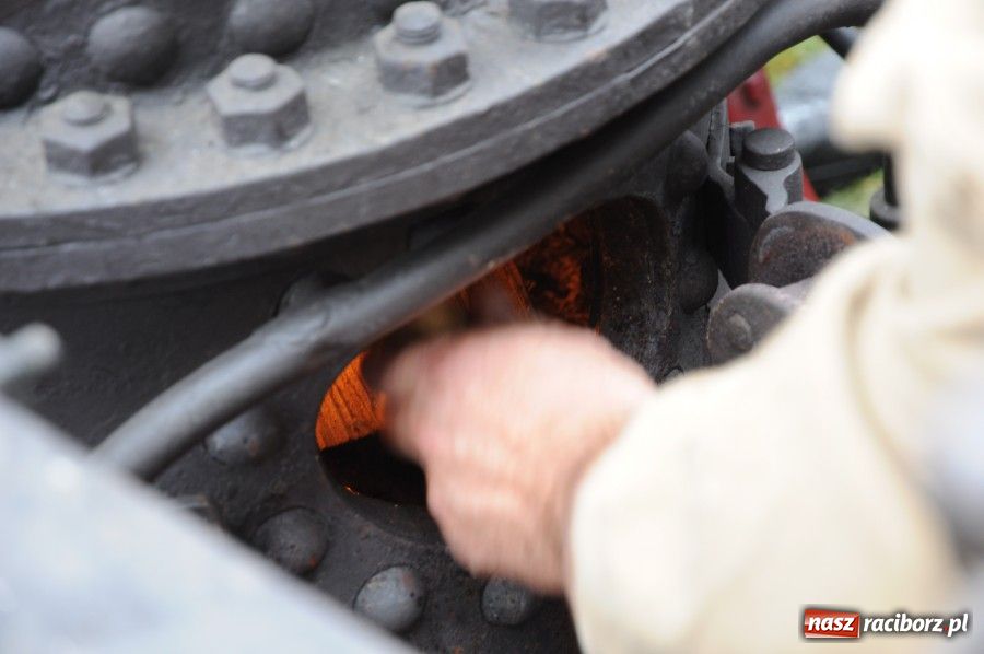 Zdjęcie w galerii na portalu naszraciborz.pl: Para buch, sikawka parowa w ruch wiadomości z regionu