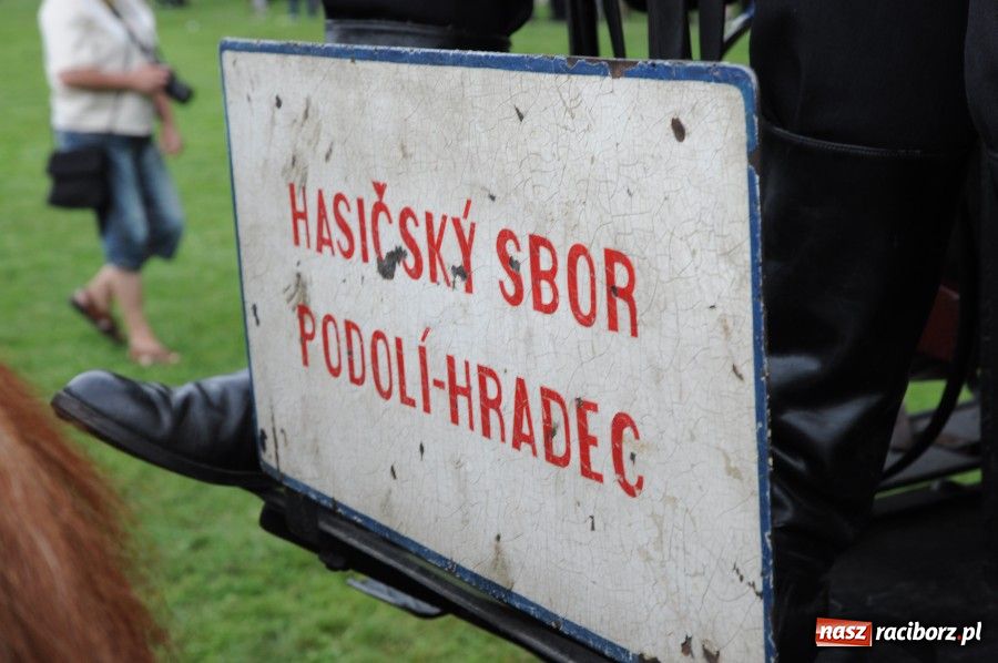 Zdjęcie w galerii na portalu naszraciborz.pl: Para buch, sikawka parowa w ruch wiadomości z regionu