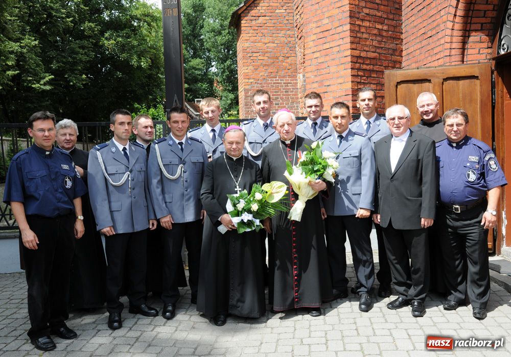 Zdjęcie w galerii na portalu naszraciborz.pl: Biskup ostrzegał. Nie traćcie twarzy wiadomości z regionu