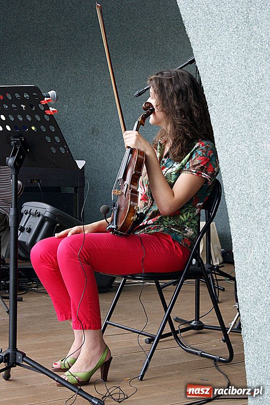 Zdjęcie w galerii na portalu naszraciborz.pl: Jazzowe popołudnie w muszli wiadomości z regionu