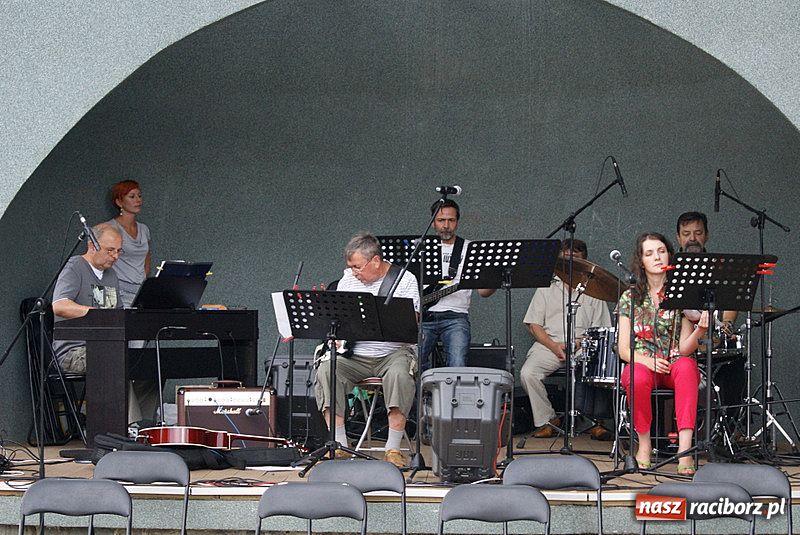 Zdjęcie w galerii na portalu naszraciborz.pl: Jazzowe popołudnie w muszli wiadomości z regionu