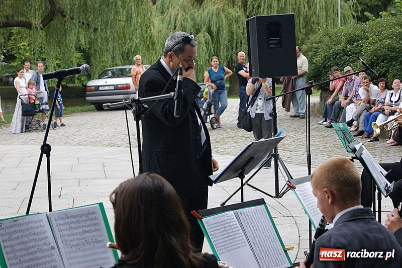Zdjęcie w galerii na portalu naszraciborz.pl: Jazzowe popołudnie w muszli wiadomości z regionu