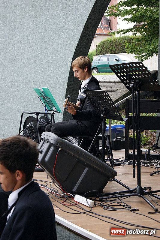 Zdjęcie w galerii na portalu naszraciborz.pl: Jazzowe popołudnie w muszli wiadomości z regionu