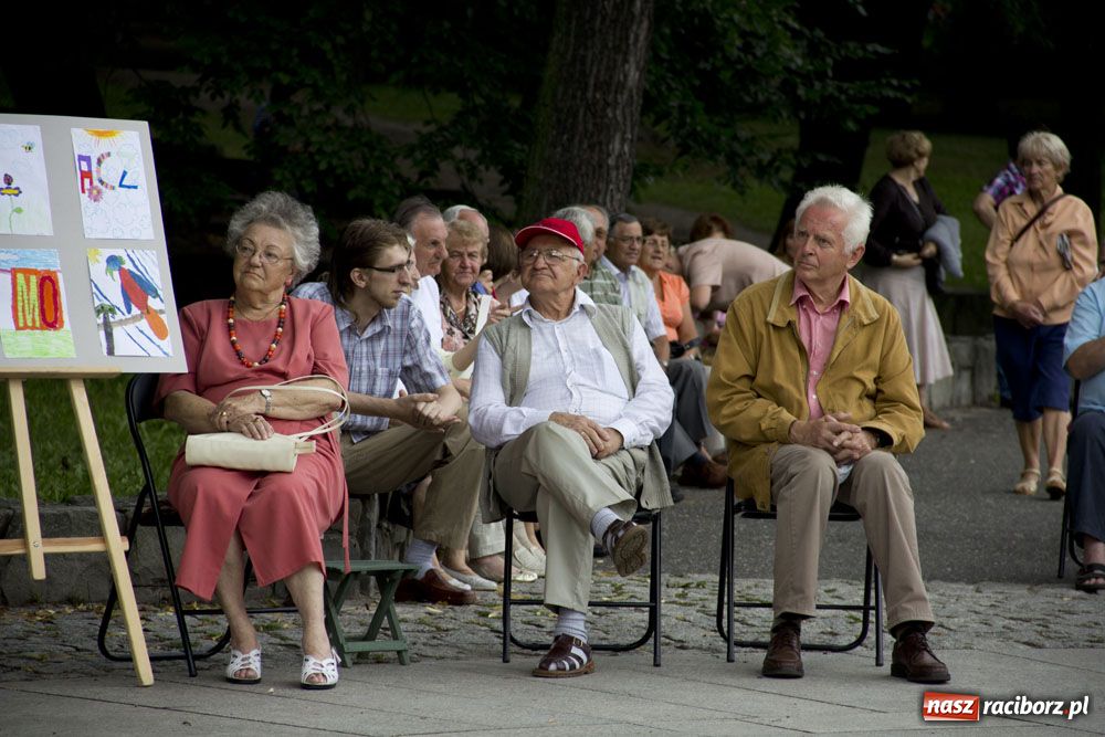 Zdjęcie w galerii na portalu naszraciborz.pl: Jazzowe popołudnie w muszli wiadomości z regionu