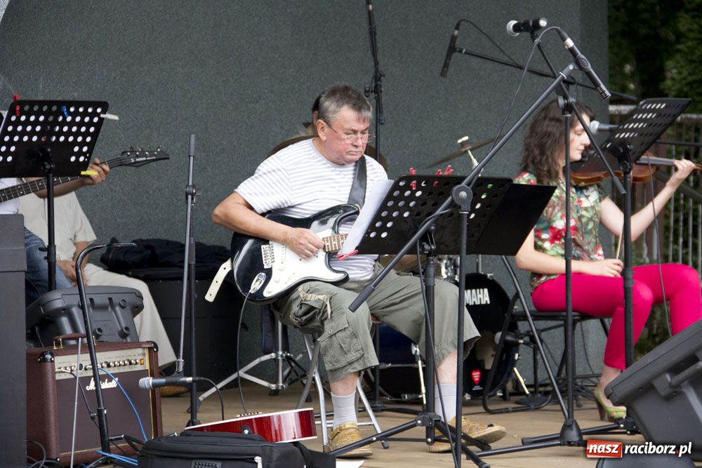 Zdjęcie w galerii na portalu naszraciborz.pl: Jazzowe popołudnie w muszli wiadomości z regionu