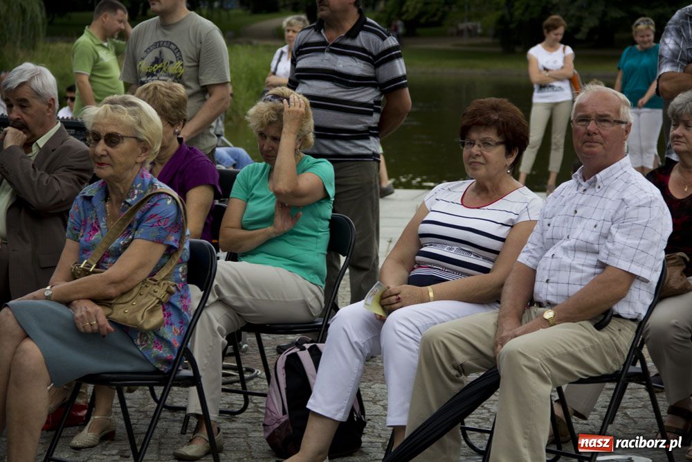 Zdjęcie w galerii na portalu naszraciborz.pl: Jazzowe popołudnie w muszli wiadomości z regionu