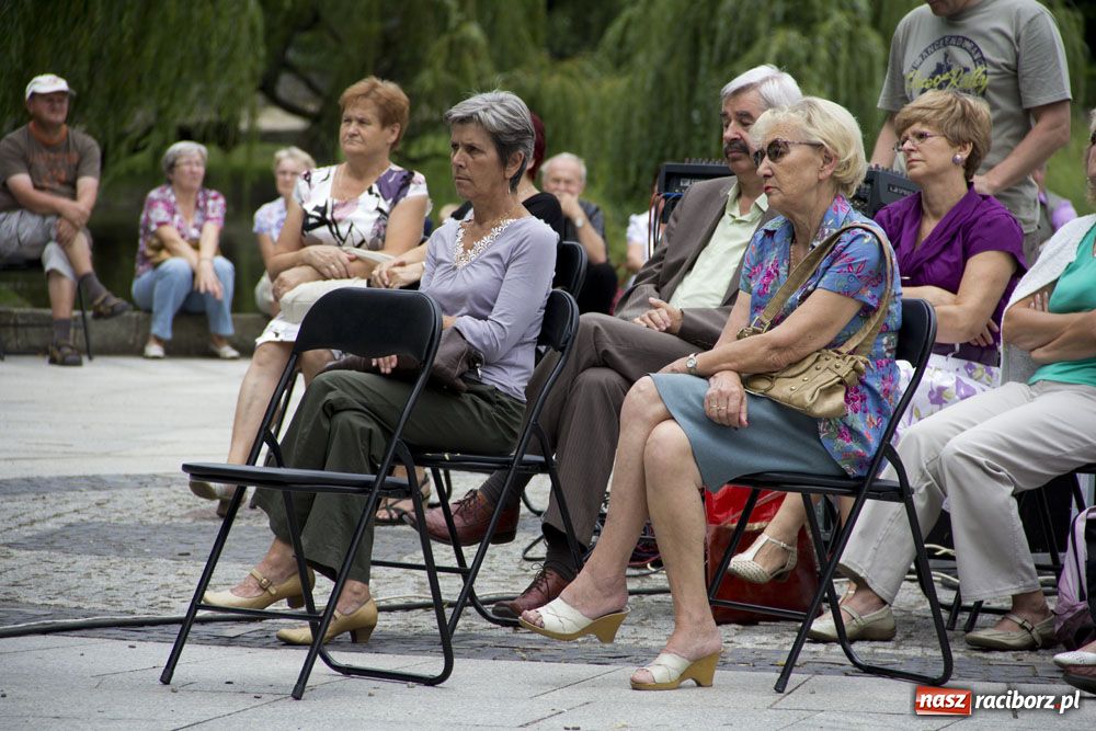 Zdjęcie w galerii na portalu naszraciborz.pl: Jazzowe popołudnie w muszli wiadomości z regionu