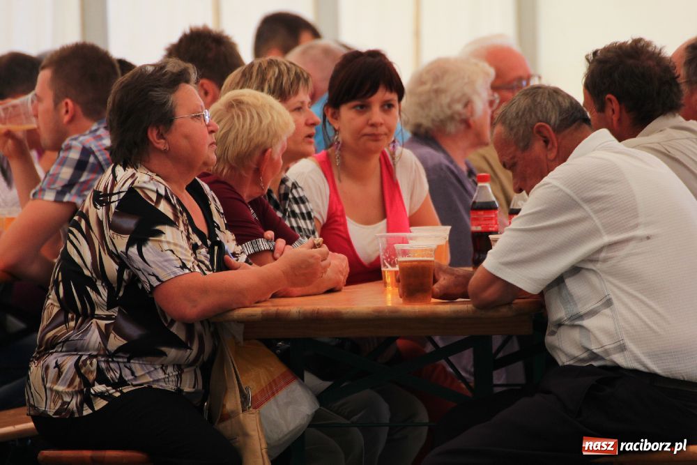 Zdjęcie w galerii na portalu naszraciborz.pl: Dni Rudyszwałdu z zespołem Kamraty wiadomości z regionu
