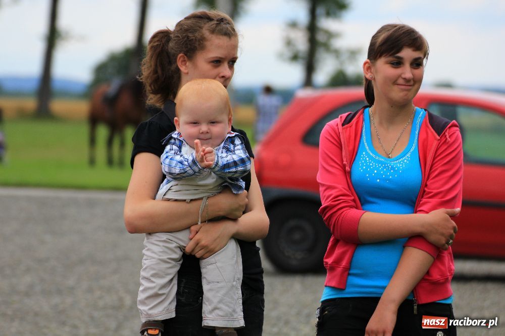 Zdjęcie w galerii na portalu naszraciborz.pl: Dni Rudyszwałdu z zespołem Kamraty wiadomości z regionu