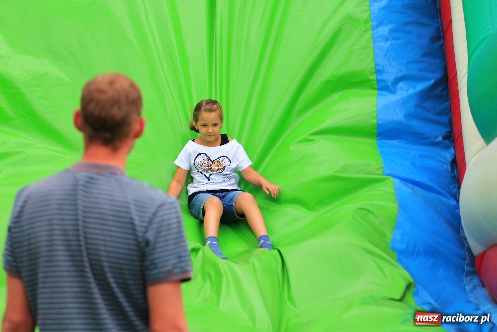 Zdjęcie w galerii na portalu naszraciborz.pl: Dni Rudyszwałdu z zespołem Kamraty wiadomości z regionu