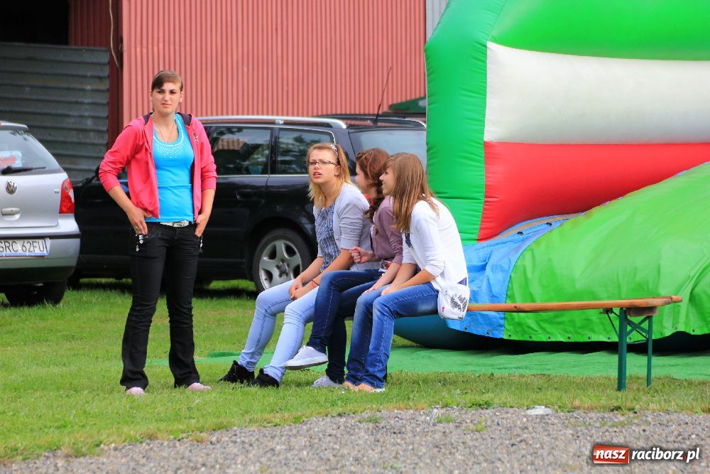 Zdjęcie w galerii na portalu naszraciborz.pl: Dni Rudyszwałdu z zespołem Kamraty wiadomości z regionu