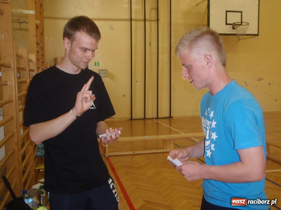 Zdjęcie w galerii na portalu naszraciborz.pl: Żyją, rozmawiają, migają... wiadomości z regionu