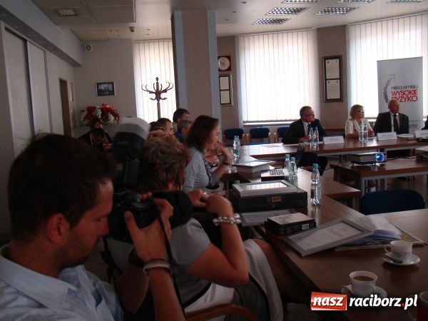 Zdjęcie w galerii na portalu naszraciborz.pl: Tauron i Fundusz podsumowały kampanię wiadomości z regionu