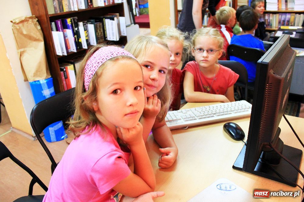 Zdjęcie w galerii na portalu naszraciborz.pl: Sieciakowy piknik dla dzieci w MiPBP wiadomości z regionu