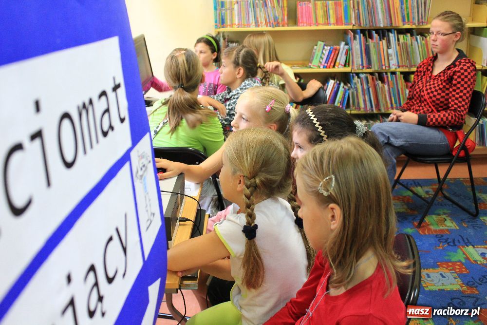 Zdjęcie w galerii na portalu naszraciborz.pl: Sieciakowy piknik dla dzieci w MiPBP wiadomości z regionu