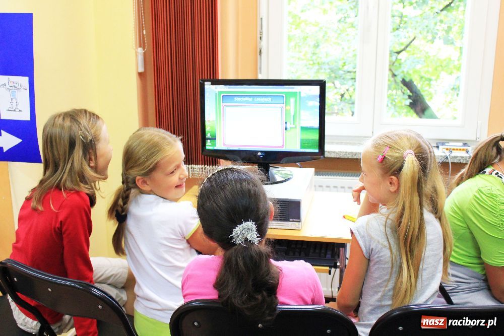 Zdjęcie w galerii na portalu naszraciborz.pl: Sieciakowy piknik dla dzieci w MiPBP wiadomości z regionu