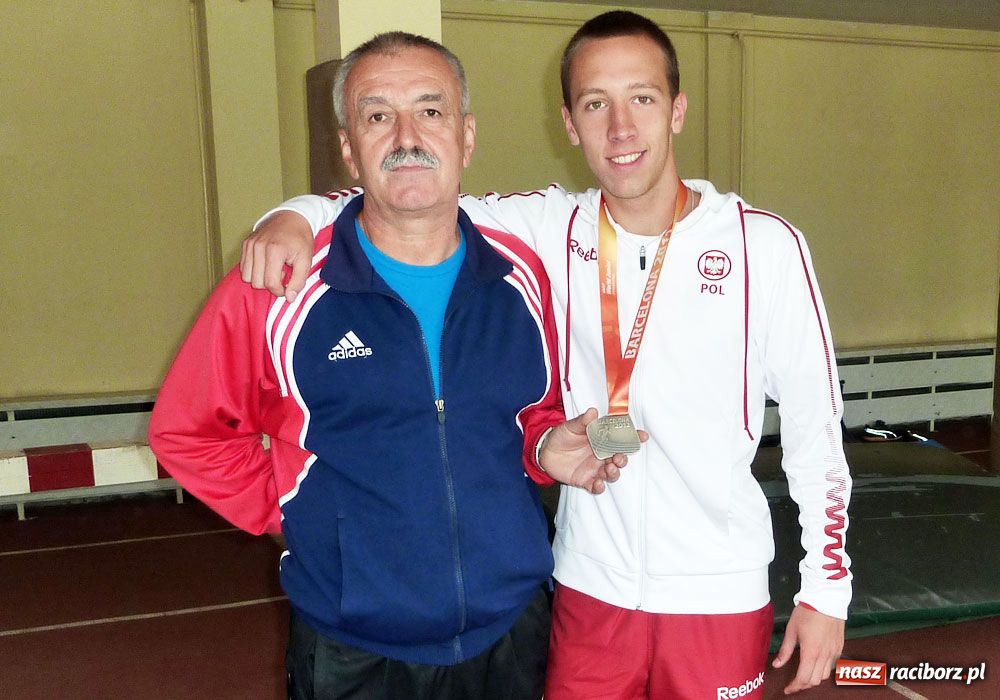 Zdjęcie w galerii na portalu naszraciborz.pl: Lekka atletyka: Smoleń już w domu wiadomości z regionu