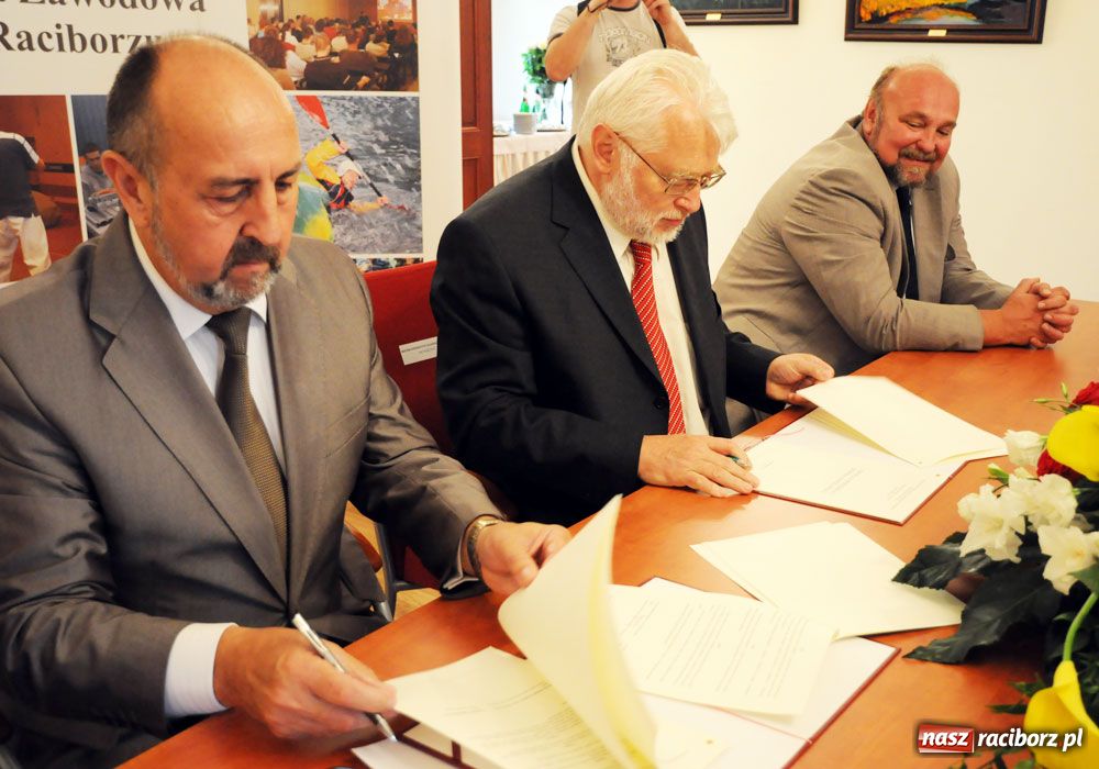 Zdjęcie w galerii na portalu naszraciborz.pl: Uczelnie tworzą nową historię wiadomości z regionu
