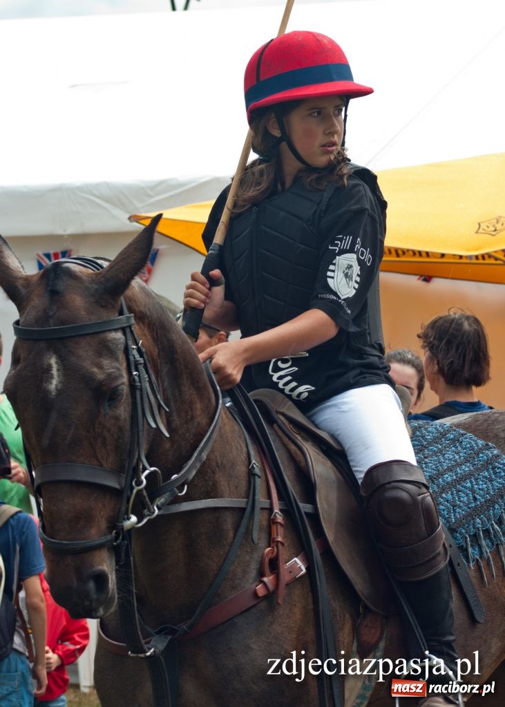 Zdjęcie w galerii na portalu naszraciborz.pl: Przyrządzili dania na cześć królowej wiadomości z regionu
