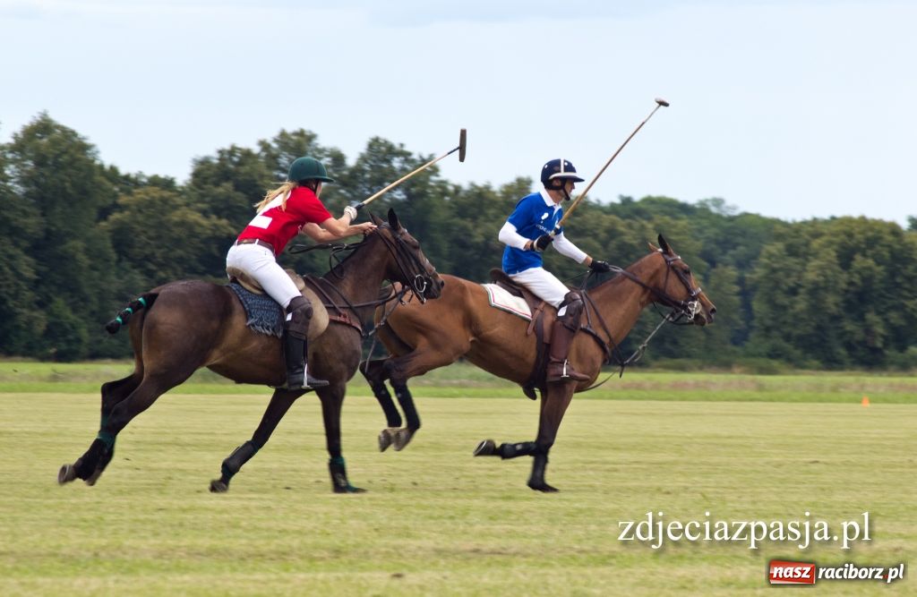 Zdjęcie w galerii na portalu naszraciborz.pl: Przyrządzili dania na cześć królowej wiadomości z regionu
