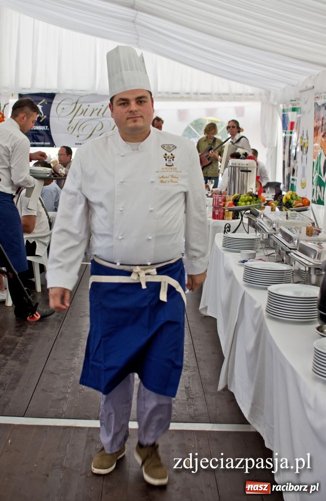 Zdjęcie w galerii na portalu naszraciborz.pl: Przyrządzili dania na cześć królowej wiadomości z regionu