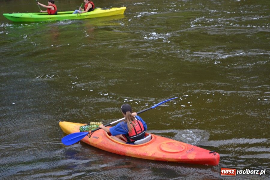 Zdjęcie w galerii na portalu naszraciborz.pl: Kajakami pomiędzy zamkami wiadomości z regionu