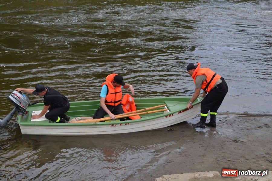 Zdjęcie w galerii na portalu naszraciborz.pl: Kajakami pomiędzy zamkami wiadomości z regionu