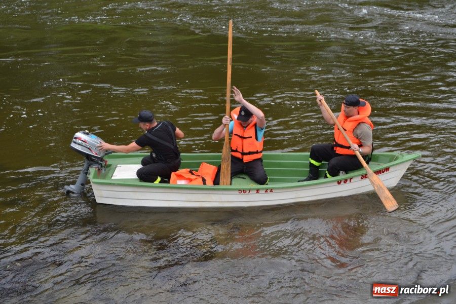 Zdjęcie w galerii na portalu naszraciborz.pl: Kajakami pomiędzy zamkami wiadomości z regionu