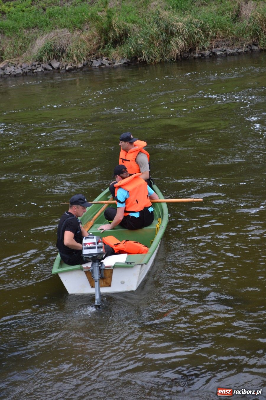 Zdjęcie w galerii na portalu naszraciborz.pl: Kajakami pomiędzy zamkami wiadomości z regionu