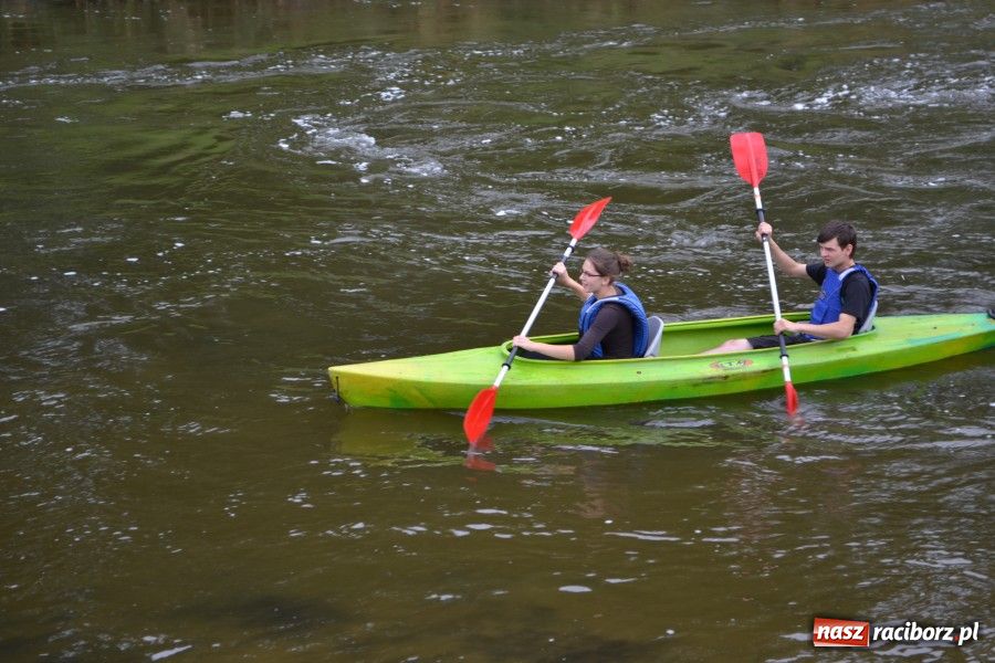 Zdjęcie w galerii na portalu naszraciborz.pl: Kajakami pomiędzy zamkami wiadomości z regionu