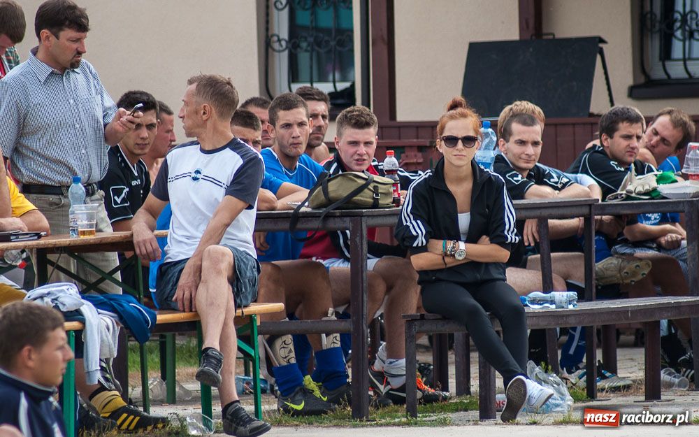 Zdjęcie w galerii na portalu naszraciborz.pl: Krzyżanowice i Owsiszcze  zagrają w finale wiadomości z regionu