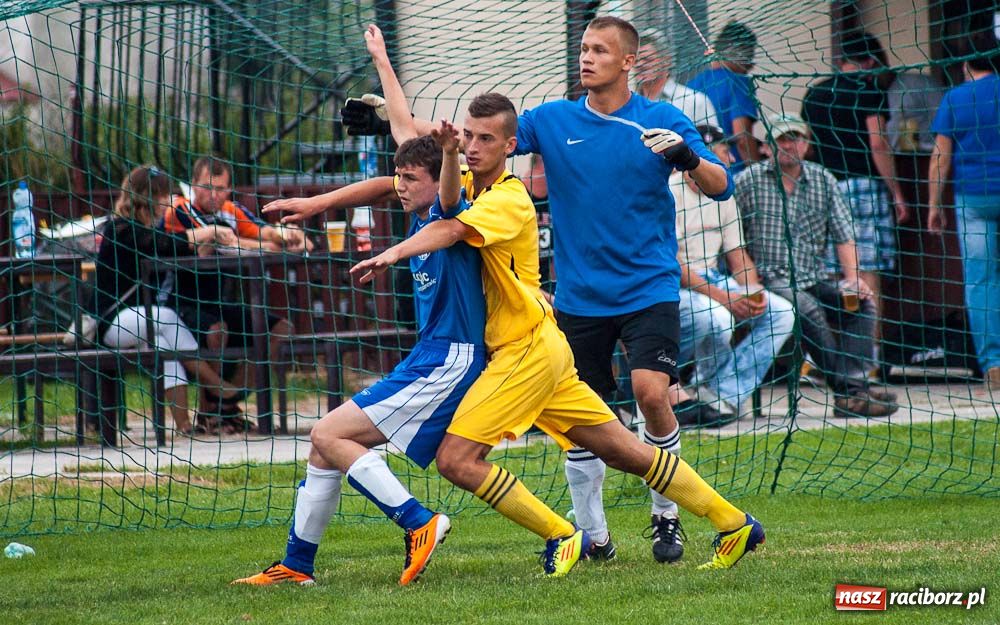 Zdjęcie w galerii na portalu naszraciborz.pl: Krzyżanowice i Owsiszcze  zagrają w finale wiadomości z regionu