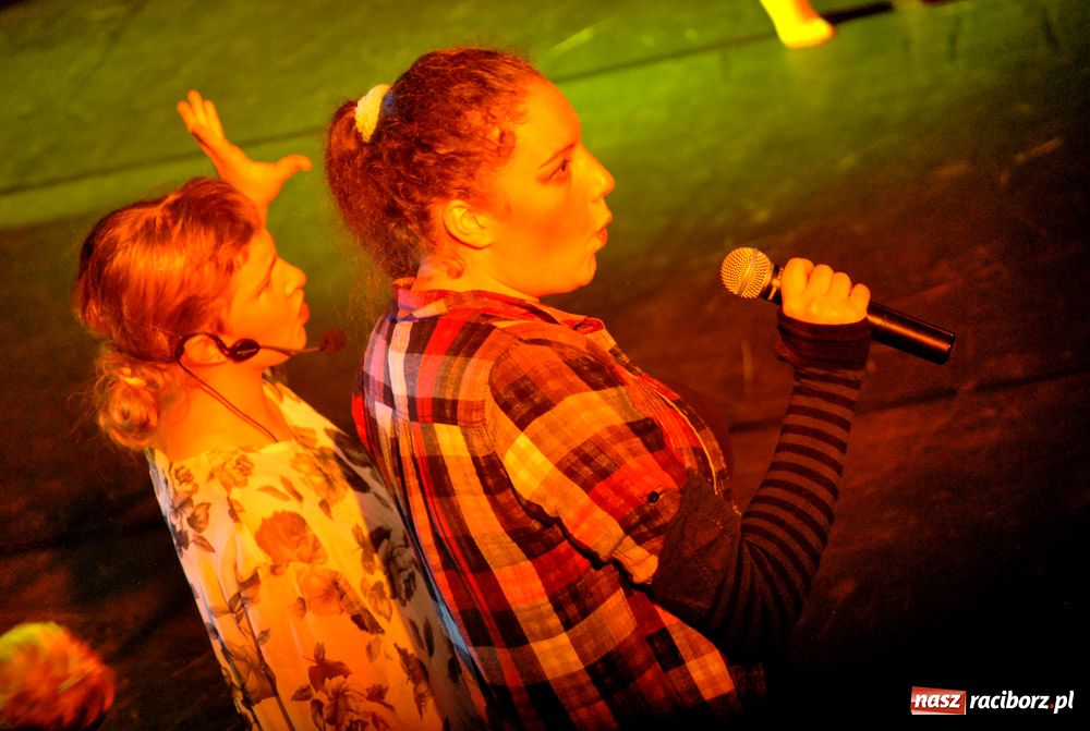 Zdjęcie w galerii na portalu naszraciborz.pl: W świecie musicalu - pokaz na finał wiadomości z regionu