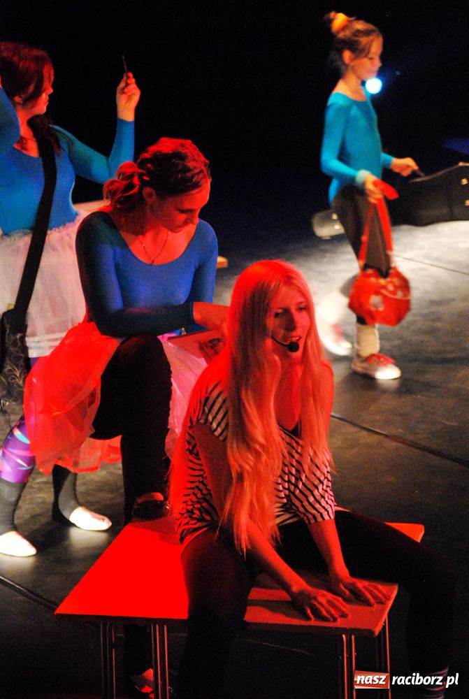 Zdjęcie w galerii na portalu naszraciborz.pl: W świecie musicalu - pokaz na finał wiadomości z regionu