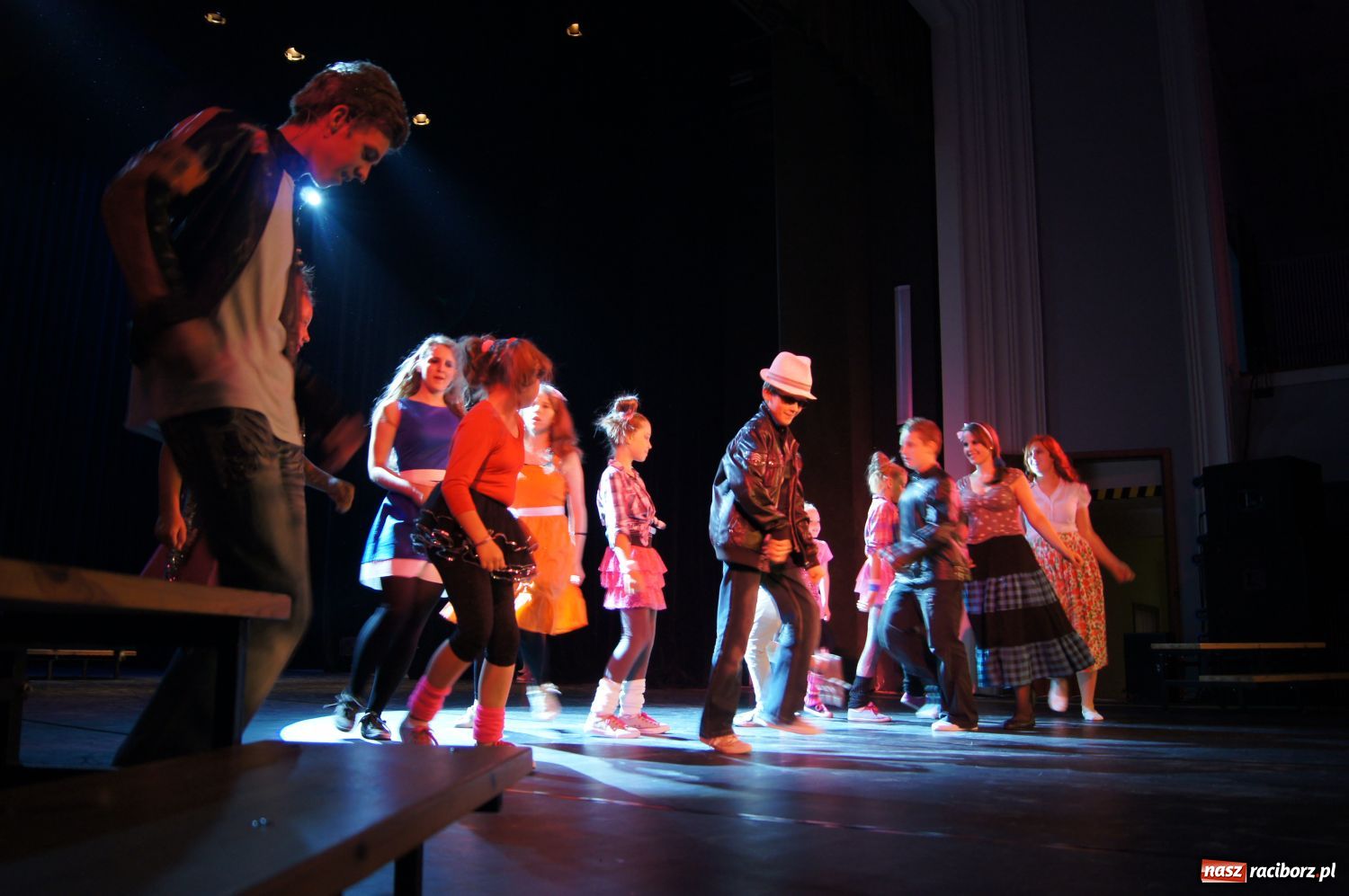 Zdjęcie w galerii na portalu naszraciborz.pl: W świecie musicalu - pokaz na finał wiadomości z regionu