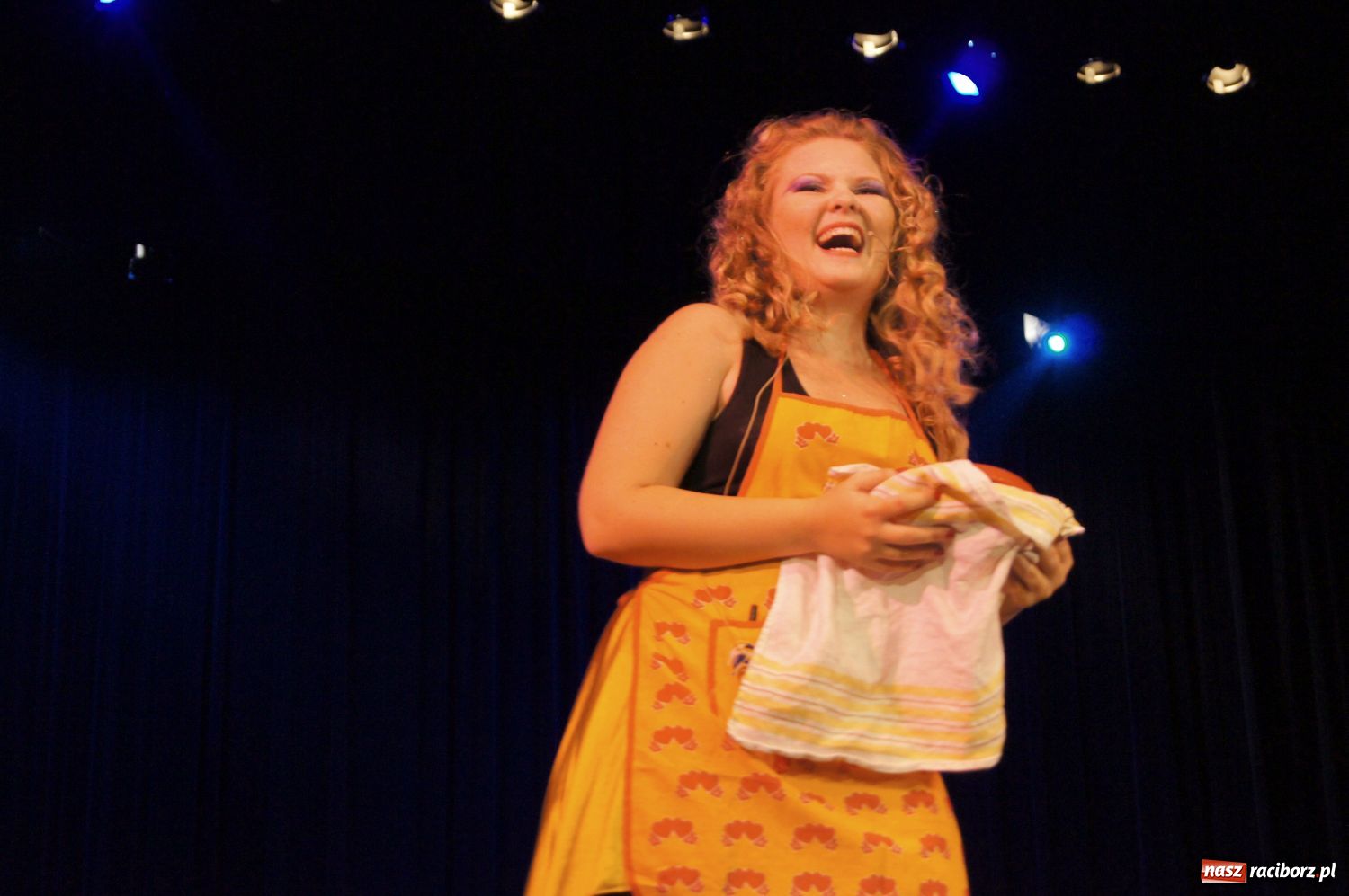 Zdjęcie w galerii na portalu naszraciborz.pl: W świecie musicalu - pokaz na finał wiadomości z regionu