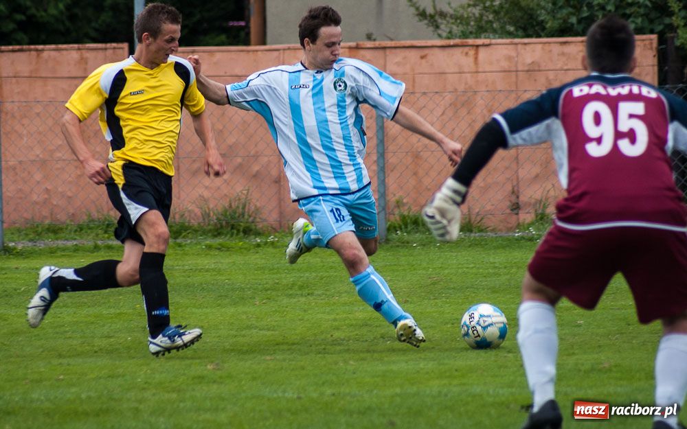 Zdjęcie w galerii na portalu naszraciborz.pl: Puchar Wójta w rękach LKS Krzyżanowice wiadomości z regionu